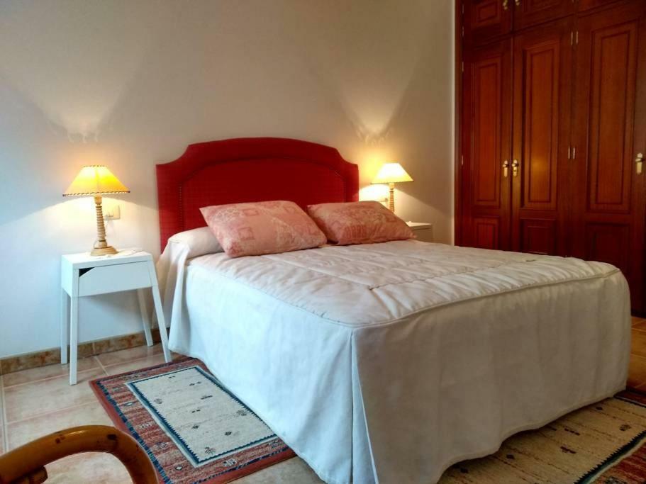 Apartment Pilar Villanueva *